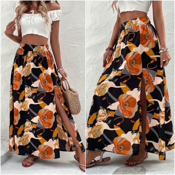 Dresses & Skirts - Boho Floral Print Slit Maxi Skirt